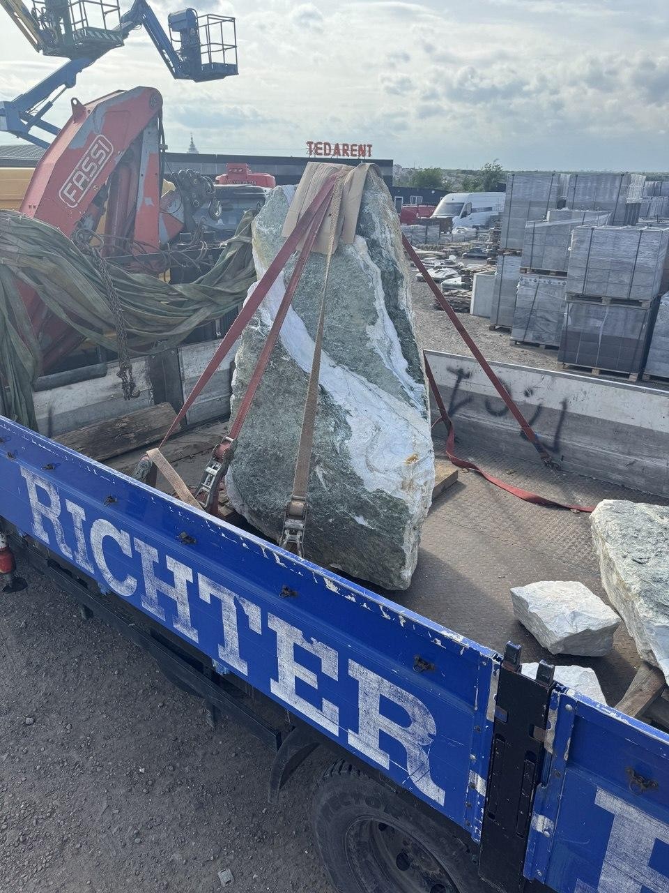 Валун "Білі Карпати" розмір XXL