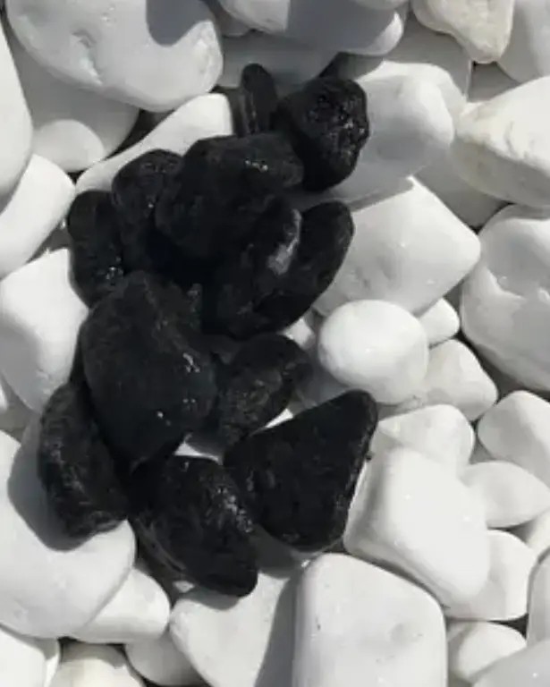 Галька Чорна "Лабладорит"